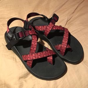 Women’s Chaco sandals size 9 ✨ great condition